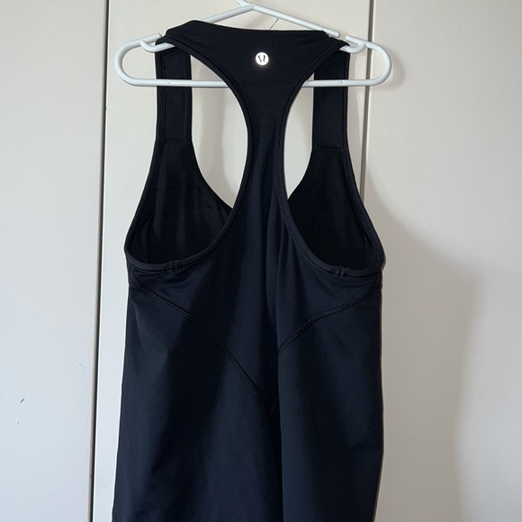 Lulu Lemon Tank - Picture 3 of 5